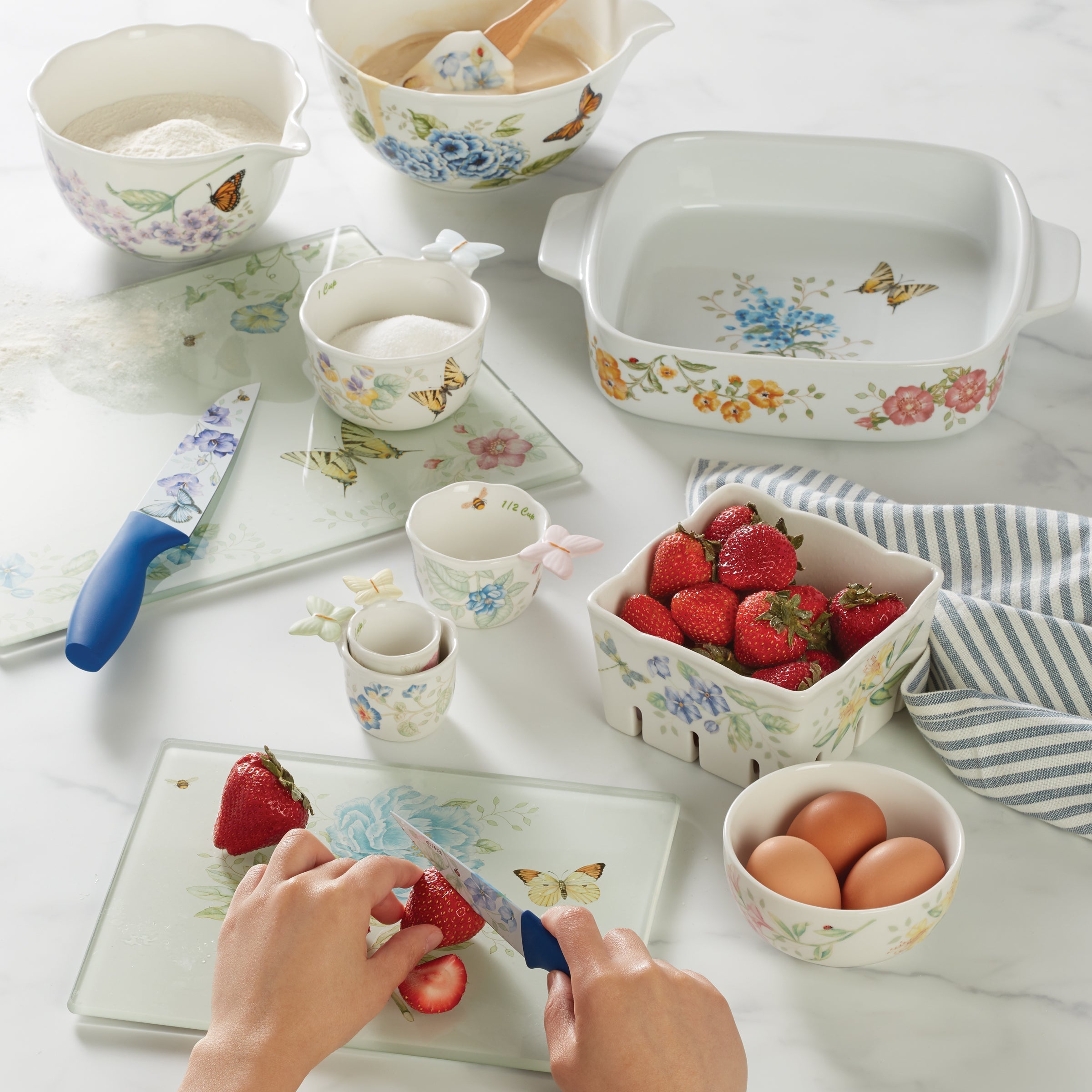 Butterfly Floral Nesting Mixing Bowls, 2-Piece Set - Image 2